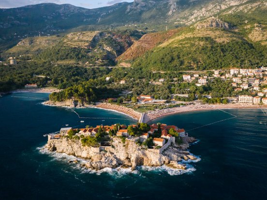 Ministadt auf einer Insel bei Budva, Montenegro