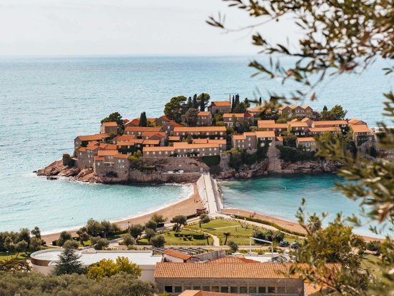 Ministadt auf einer Insel bei Budva, Montenegro