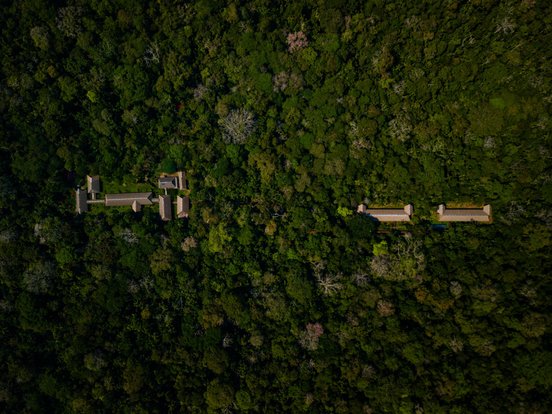 Luftaufnahme des Tambopata Research Centers