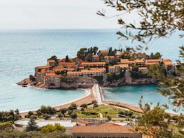 Ministadt auf einer Insel bei Budva, Montenegro