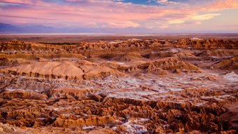 Blick auf das Mondtal in der Atacama Wüste