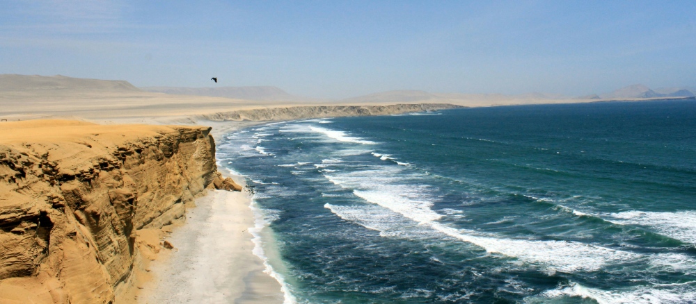 Küste von Paracas in Peru