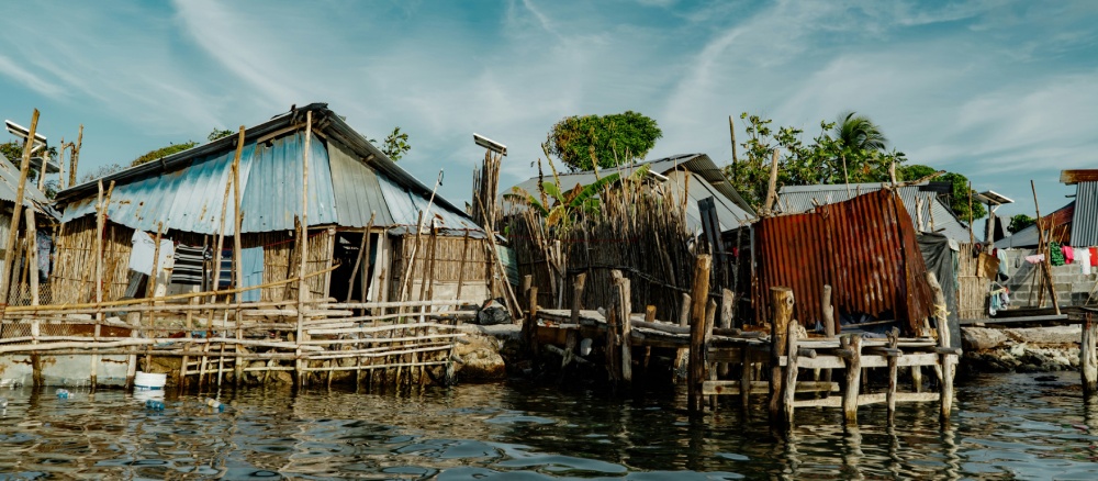 Holzhütten über dem Wasser in Panama, Mittelamerika