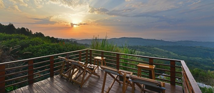 Terasse der Isunga Lodge - Kibale Forest, Uganda