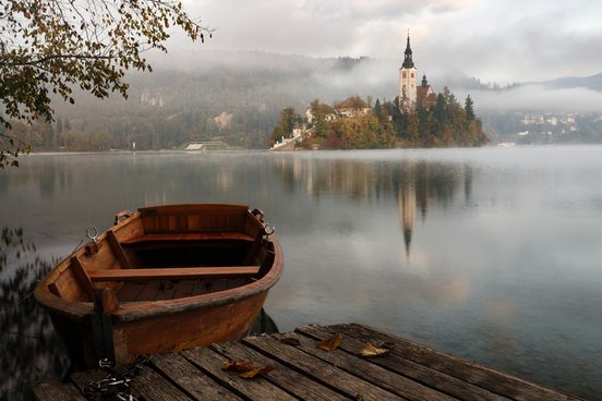 Ruderboot am Bleder See - Slowenien